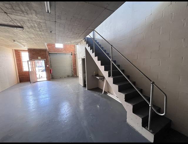 80M² MINI FACTORY TO LET IN MAITLAND